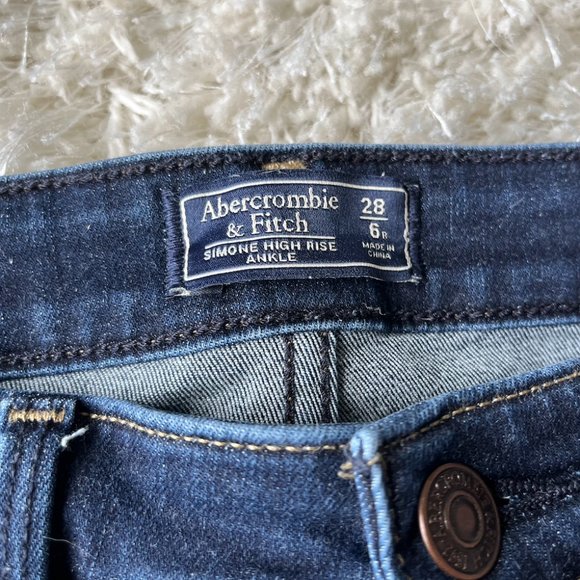 Abercrombie & Fitch Simone High Rise  Ankle Jeans - Picture 3 of 4